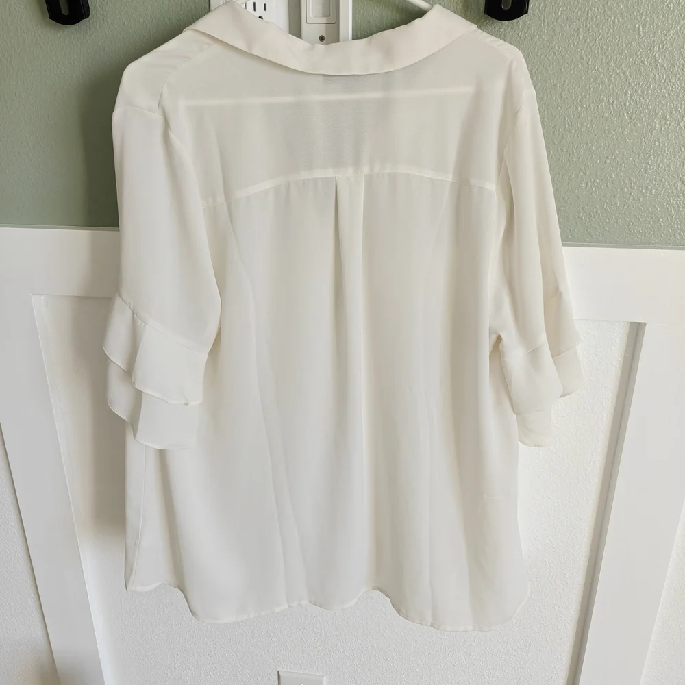 Modcloth Cream Ruffled Flutter Sleeve Blouse - Picture 6 of 7